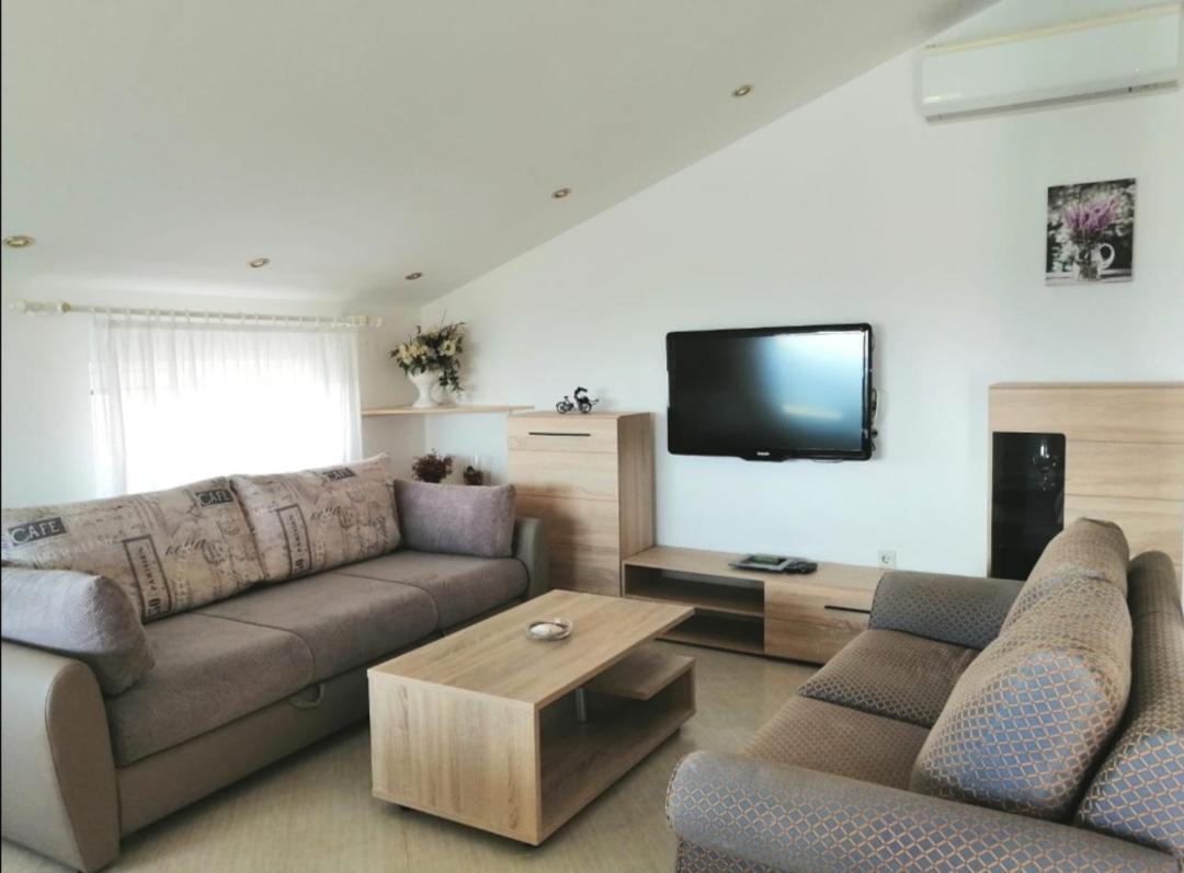 Lovely Sea View House In Malinska Island Krk Exterior foto